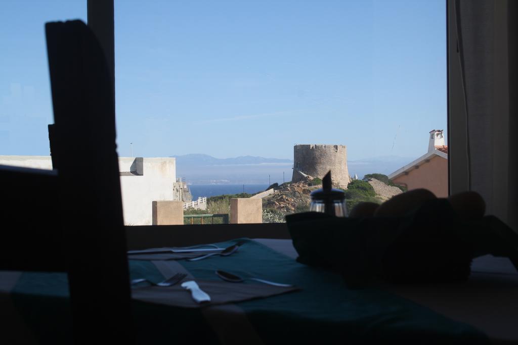 Hotel Da Cecco Santa Teresa Gallura Exterior photo